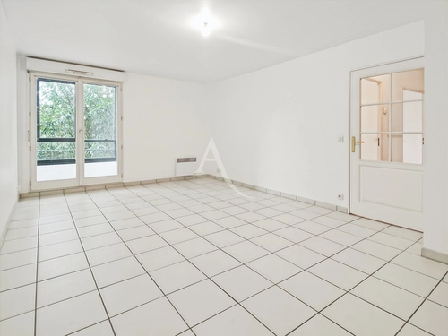 Image d'un appartement 2 pièces 45 m² à 760€ à guignes (77390)