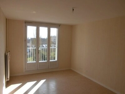Image d'un appartement 3 pièces 63 m² à 763€ à dole (39100)