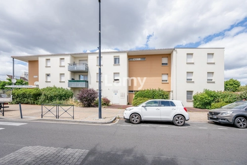 Image d'un appartement 2 pièces 55 m² à 155540€ à cenon (33150)