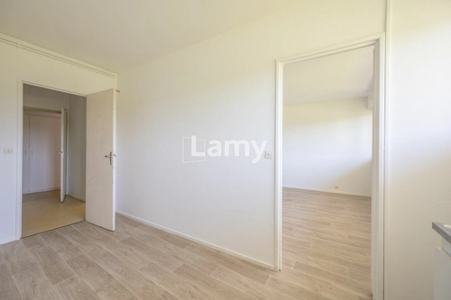 Image d'un appartement 4 pièces 77 m² à 165314€ à lormont (33310)