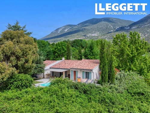 Image d'un maison 5 pièces 114 m² à 620000€ à rustrel (84400)