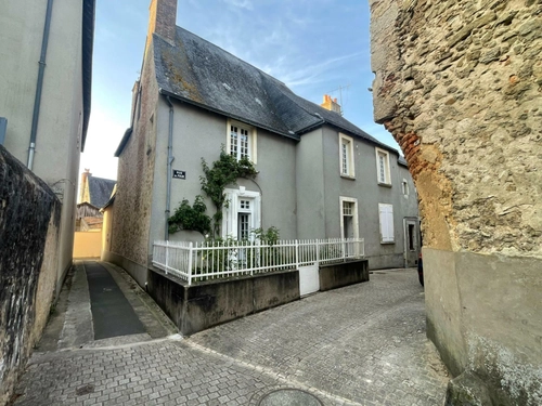 Image d'un maison 7 pièces 166 m² à 189000€ à villaines-sous-malicorne (72270)