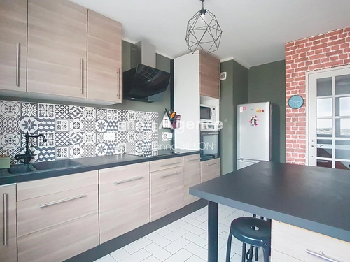 Image d'un appartement 5 pièces 98 m² à 119000€ à joué-lès-tours (37300)