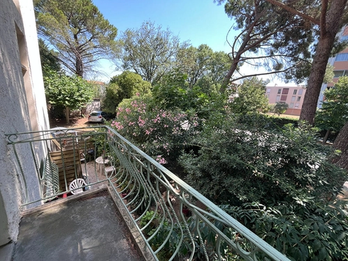 Image d'un appartement 4 pièces 69 m² à 85000€ à avignon (84000)