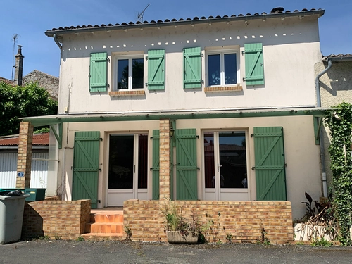 Image d'un maison 10 pièces 145 m² à 86800€ à l'absie (79240)