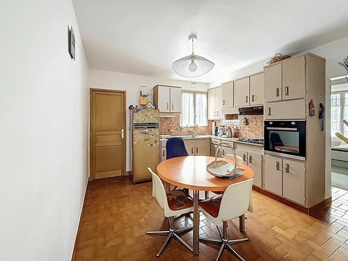 Image d'un appartement 5 pièces 85 m² à 450000€ à montreuil (28500)