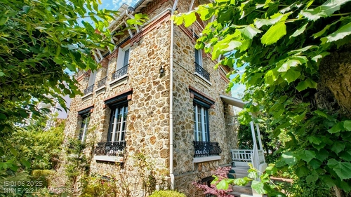 Image d'un maison 8 pièces 155 m² à 649000€ à ermont (95120)