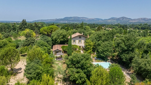 Image d'un maison 10 pièces 193 m² à 698000€ à carpentras (84200)