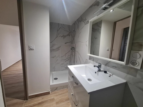 Image d'un appartement 1 pièce 23 m² à 520€ à carpentras (84200)
