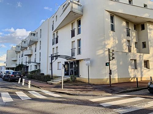 Image d'un appartement 1 pièce 31 m² à 135000€ à franconville (95130)