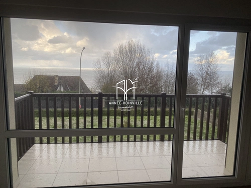 Image d'un appartement 2 pièces 35 m² à 700€ à benerville-sur-mer (14910)