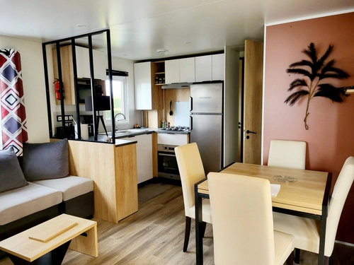 Image d'un maison 4 pièces 40 m² à 30000€ à les mathes (17570)