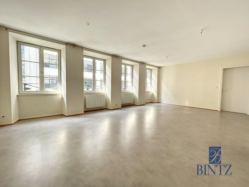 Image d'un appartement 3 pièces 74 m² à 925€ à strasbourg (67000)