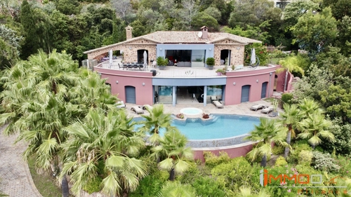 Image d'un maison 9 pièces 344 m² à 4950000€ à théoule-sur-mer (06590)