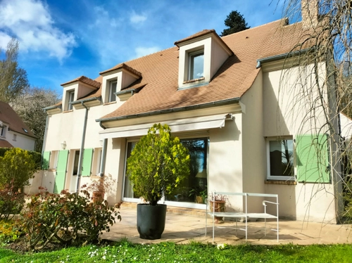 Image d'un maison 7 pièces 187 m² à 930000€ à feucherolles (78810)