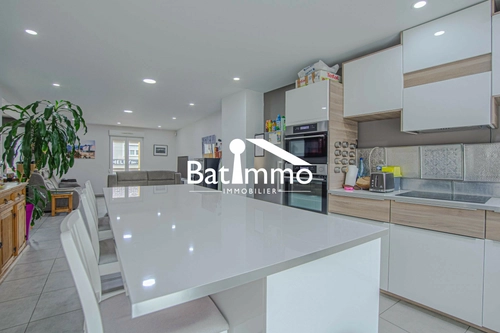 Image d'un appartement 5 pièces 111 m² à 222000€ à corny-sur-moselle (57680)