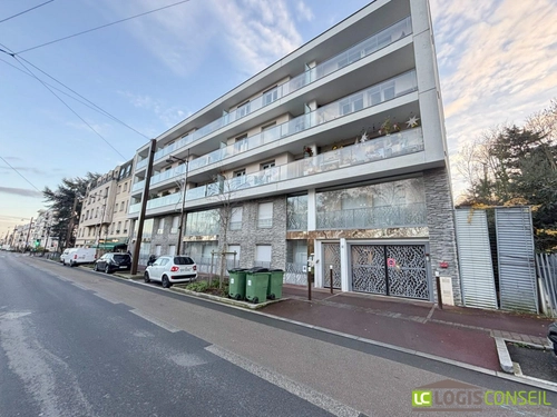 Image d'un appartement 5 pièces 97 m² à 2200€ à châtenay-malabry (92290)
