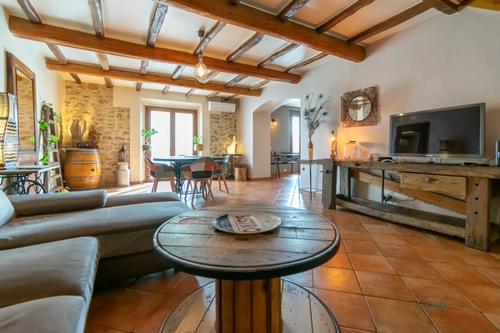 Image d'un maison 8 pièces 210 m² à 329700€ à ginasservis (83560)