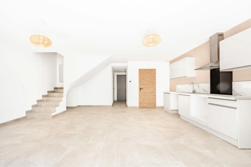 Image d'un maison 4 pièces 82 m² à 298000€ à gréoux-les-bains (04800)