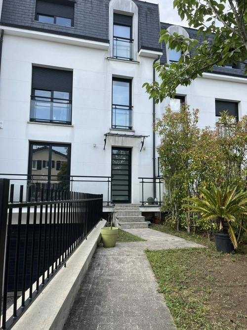 Image d'un maison 7 pièces 128 m² à 796000€ à bry-sur-marne (94360)