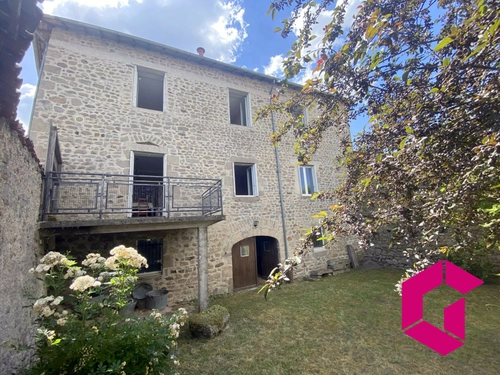 Image d'un maison 8 pièces 209 m² à 179800€ à la chaise-dieu (43160)