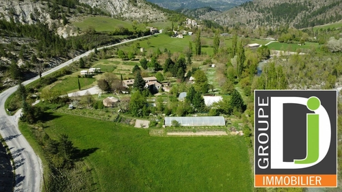 Image d'un maison 9 pièces 220 m² à 875000€ à crest (26400)