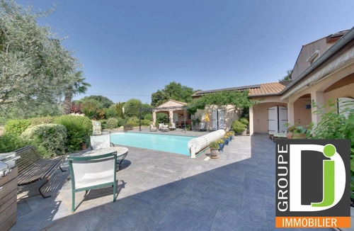 Image d'un maison 7 pièces 235 m² à 620000€ à crest (26400)