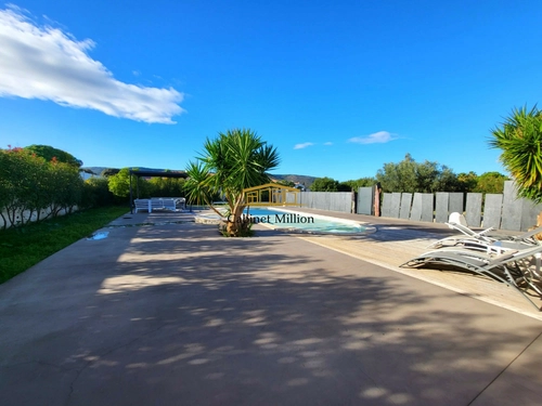 Image d'un maison 4 pièces 210 m² à 869000€ à vic-la-gardiole (34110)