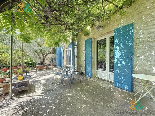 Image d'un maison 6 pièces 210 m² à 400000€ à tarascon (13150)