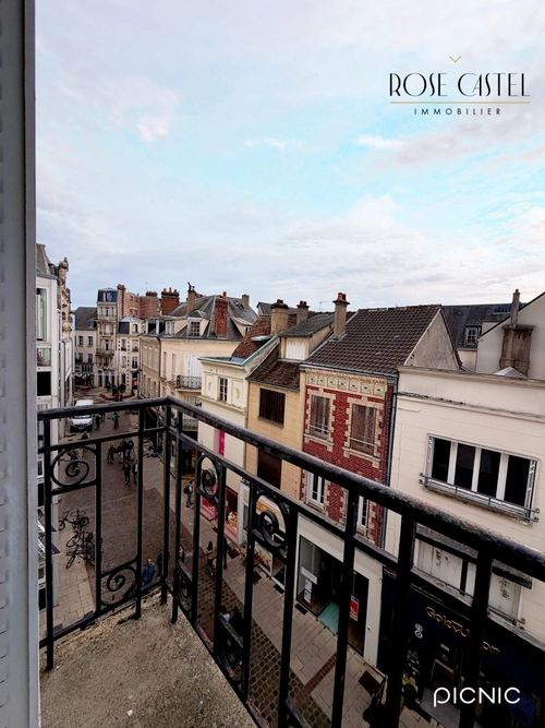 Image d'un appartement 2 pièces 55 m² à 850€ à chartres (28000)