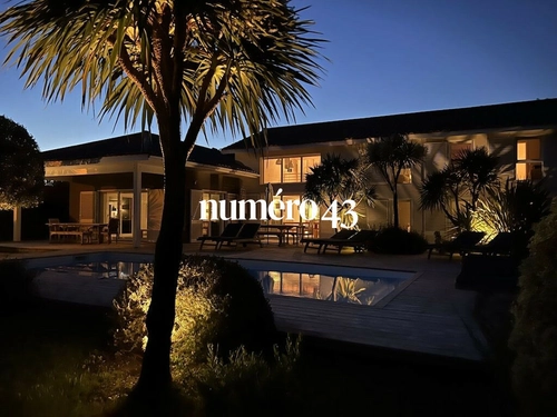 Image d'un maison 9 pièces 242 m² à 780000€ à vendays-montalivet (33930)