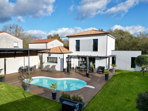 Image d'un maison 7 pièces 163 m² à 589990€ à pont-saint-martin (44860)