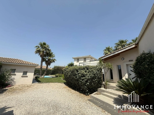 Image d'un maison meublée 5 pièces 180 m² à 1900€ à bessan (34550)