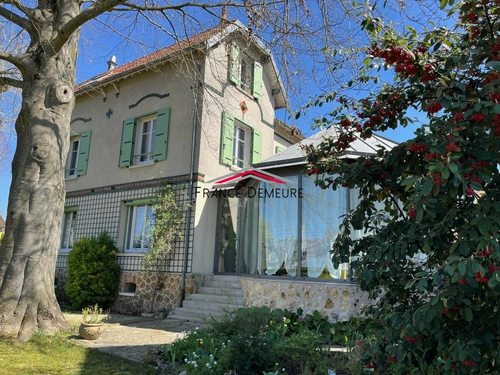 Image d'un maison 8 pièces 178 m² à 877000€ à l'isle-adam (95290)