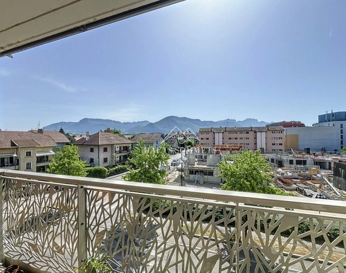 Image d'un appartement 2 pièces 37 m² à 198000€ à cran-gevrier (74960)