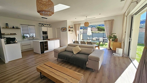 Image d'un maison meublée 4 pièces 100 m² à 3000€ à tourrette-levens (06690)