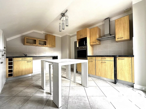 Image d'un appartement 5 pièces 76 m² à 183000€ à cluses (74300)