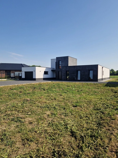 Image d'un maison 10 pièces 237 m² à 584900€ à hinges (62232)