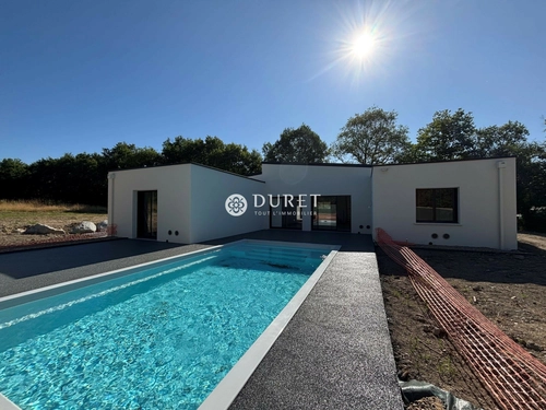 Image d'un maison 5 pièces 178 m² à 1800€ à la roche-sur-yon (85000)