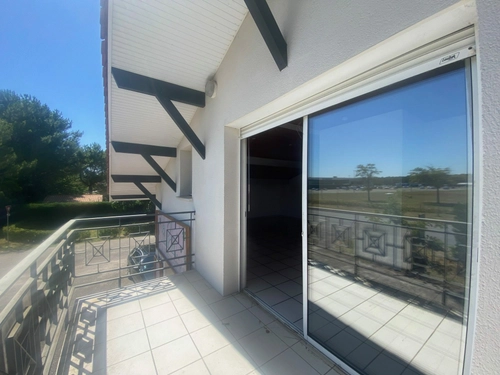 Image d'un appartement 3 pièces 55 m² à 184000€ à arès (33740)