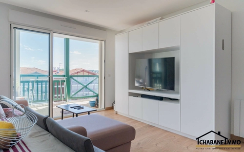Image d'un appartement 2 pièces 42 m² à 233200€ à bayonne (64100)