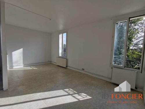 Image d'un appartement 2 pièces 45 m² à 740€ à athis-mons (91200)