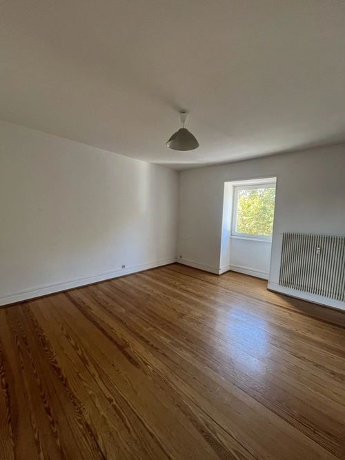 Image d'un appartement 4 pièces 84 m² à 1037€ à strasbourg (67000)