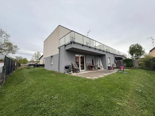 Image d'un maison 4 pièces 102 m² à 367500€ à kembs (68680)