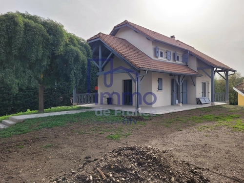 Image d'un maison 6 pièces 140 m² à 451500€ à cessieu (38110)