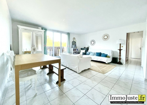 Image d'un appartement 5 pièces 98 m² à 309750€ à montigny-le-bretonneux (78180)