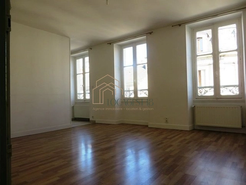 Image d'un appartement 2 pièces 50 m² à 695€ à bourges (18000)