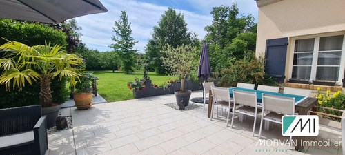 Image d'un maison 8 pièces 200 m² à 670000€ à la celle-les-bordes (78720)