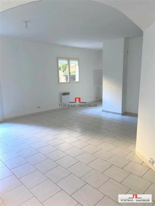 Image d'un appartement 1 pièce 30 m² à 340€ à blaye (33390)