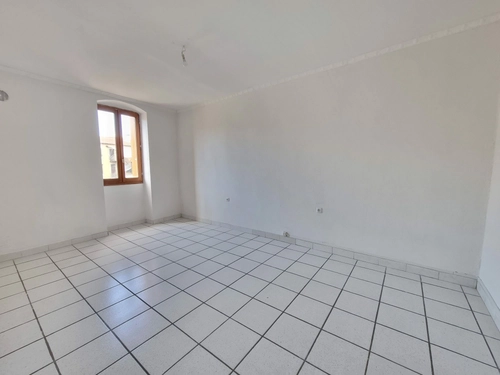 Image d'un appartement 4 pièces 81 m² à 90000€ à rive-de-gier (42800)